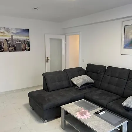 Apartment Wunderschoene In Solingen-mitte *