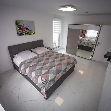 Wunderschoene In Solingen-mitte * Solingen