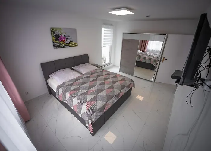 Wunderschoene In Solingen-mitte * Solingen